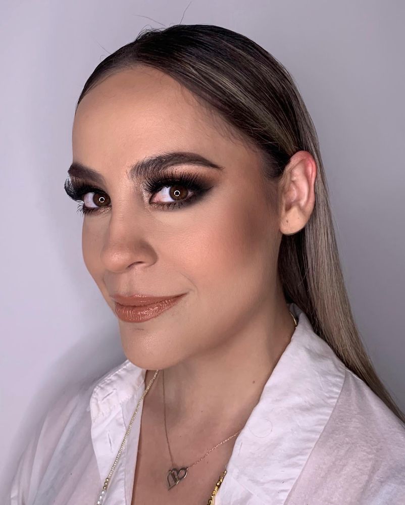 Yess Ordonez Makeup Logo