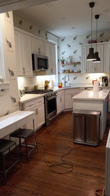 Kitchen Cleaning Services - Spring Cleaning for Apartments and Homes - Book your services now. Call us for a FREE consultation!