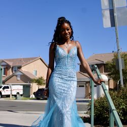 Lucys Formals