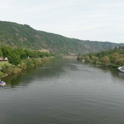 Mosel-Hotel Burg Café - Stukje Moesel bij Cochem