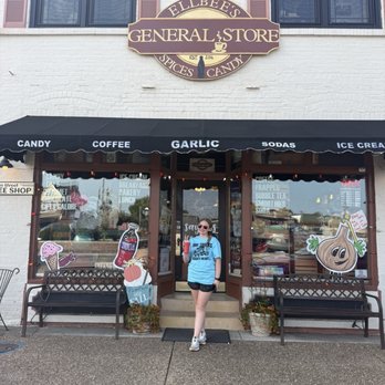 Ellbee's General Store - Candy Stores Near Me - Wentzville, Missouri