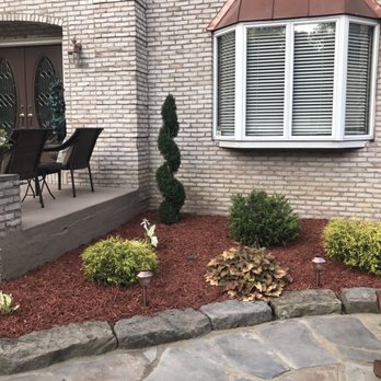 MVP Contractors - New landscaping and mulch - Landscaping Near Me - Poland, Ohio MVP Contractors - New landscaping and mulch - Landscaping Near Me - Poland, Ohio