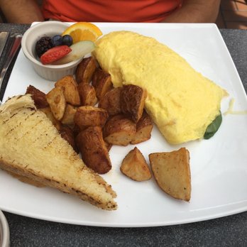 Kramers - Soho Omlette - Bookstores Near Me - Washington, DC, District of Columbia