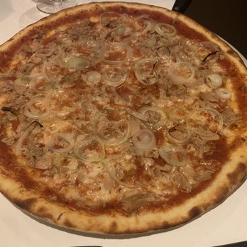 Restaurant MediterRana - Pizza Tonno! - Restaurants Near Me - Zürich, ZH