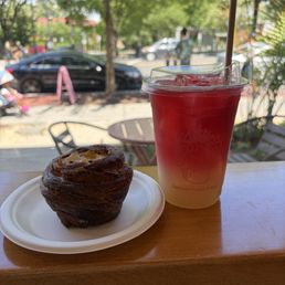 Yuzu hibiscus lemonade and passion fruit cruffin Yuzu hibiscus lemonade and passion fruit cruffin