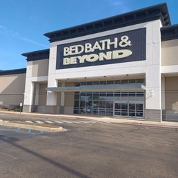Exterior outside entrance of Bed Bath & Beyond - Tupelo, Mississippi Exterior outside entrance of Bed Bath & Beyond - Tupelo, Mississippi