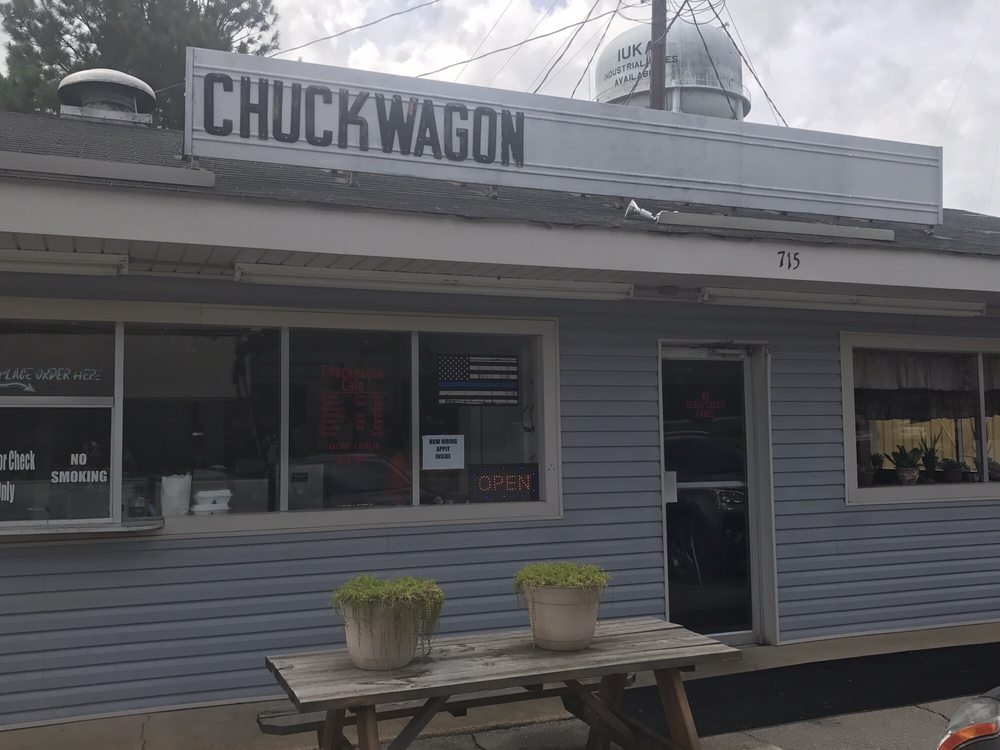 Chuckwagon Cafe Logo