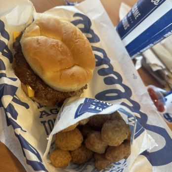 Culver's - Butter burger and cheese curds - Ice Cream & Frozen Yogurt Near Me - Manchester, Missouri Culver's - Butter burger and cheese curds - Ice Cream & Frozen Yogurt Near Me - Manchester, Missouri