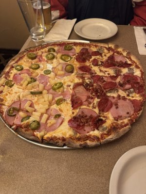 Lisa's Pizzeria by null