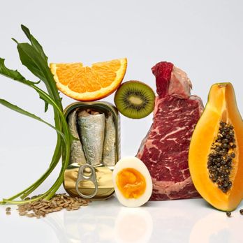 Smart Eyes - Get your daily dose of antioxidants ... try foods with dark rich color such as kale, spinach, and blueberries. Your eyes will thank you! - Optometrists Near Me - Aurora, Illinois