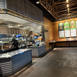 Shake Shack Canal Place - Interior