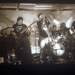 Valhalla - Stone Cold Zombie en el escenario de Valhalla!