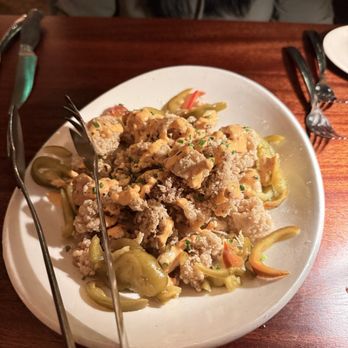 Metropolitan Grill - Calamari - American Near Me - Seattle, Washington
