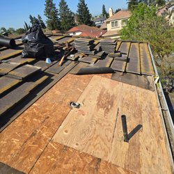 Gomez Diaz Roofing - Replace dry rot