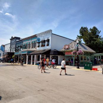 Millie's on Main - The restaurant is the one on the end. - American Near Me - Mackinac Island, Michigan Millie's on Main - The restaurant is the one on the end. - American Near Me - Mackinac Island, Michigan