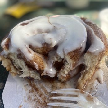 Cinnamon Roll Place - Amazing cinnamon roll - Bakeries Near Me - Kihei, Hawaii Cinnamon Roll Place - Amazing cinnamon roll - Bakeries Near Me - Kihei, Hawaii