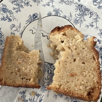 maman - spiced apple crumb cake - Breakfast & Brunch Near Me - Bethesda, Maryland maman - spiced apple crumb cake - Breakfast & Brunch Near Me - Bethesda, Maryland