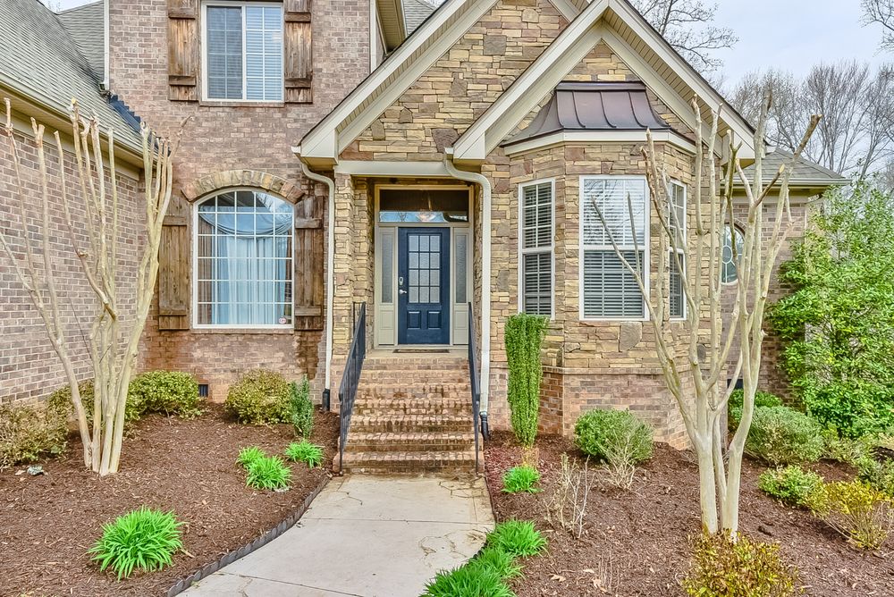 Slide of Soni Construction