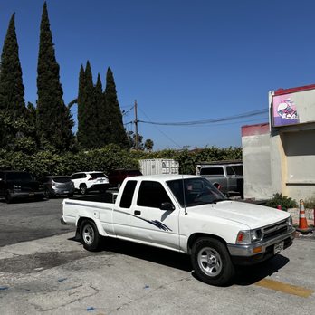 California Installs - Medium tint on front windows and dark tint on the back - Car Stereo Installation Near Me - Los Angeles, California California Installs - Medium tint on front windows and dark tint on the back - Car Stereo Installation Near Me - Los Angeles, California
