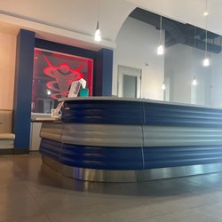 US Cryotherapy - Front waiting area