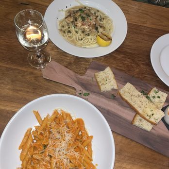 VIVO Italian Kitchen - Pene alla Vodka - Italian Near Me - Universal City, California VIVO Italian Kitchen - Pene alla Vodka - Italian Near Me - Universal City, California