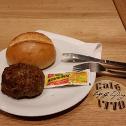 EDEKA Center Wolfenbüttel - Bulette / Bremsklotz