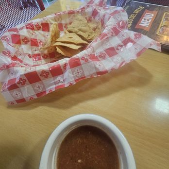 Tacos Del Valle - Complimentary Chips and salsa - Tacos Near Me - Cathedral City, California Tacos Del Valle - Complimentary Chips and salsa - Tacos Near Me - Cathedral City, California