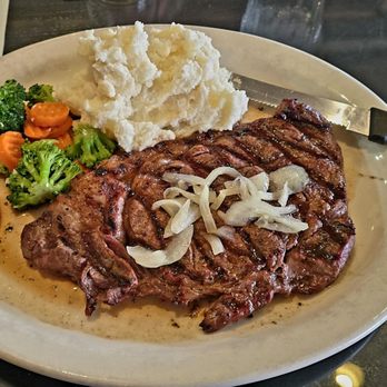Crossroads BBQ Pit & Pub - Ribeye dinner - Barbeque Near Me - Prineville, Oregon Crossroads BBQ Pit & Pub - Ribeye dinner - Barbeque Near Me - Prineville, Oregon