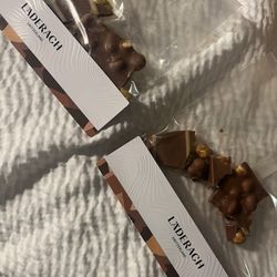 Läderach chocolatier suisse - We got some goodies - pay per weight options available! (Some eaten already)