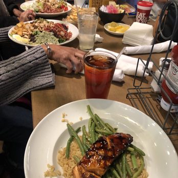 Main Event Newark - 02/10/19 I really enjoyed this place!! Salmon and Cobb Salads! Awesome. - Bowling Near Me - Newark, Delaware