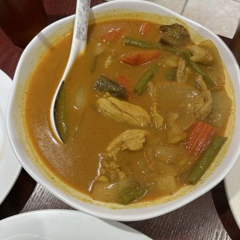 I Heart Cambodia - D5. Chicken Curry - Cambodian Near Me - Philadelphia, Pennsylvania