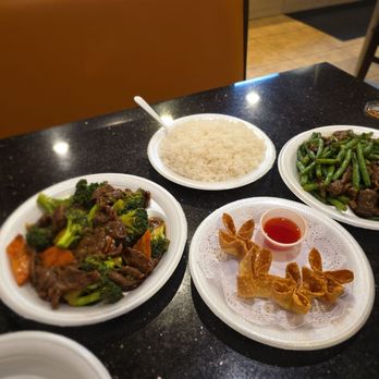 China Wan Wan - Portion sizes - Chinese Near Me - Henderson, Nevada China Wan Wan - Portion sizes - Chinese Near Me - Henderson, Nevada