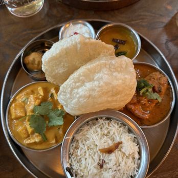 Darjeeling Express - Korma is dead brilliant - Indian Near Me - London, XGL