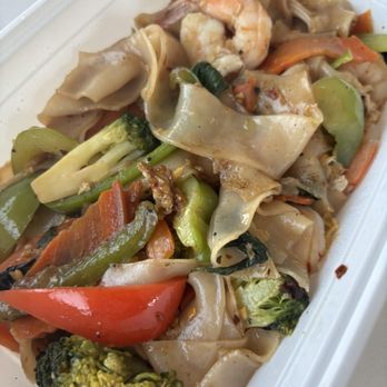 Basil Cafe Thai Cuisine - Thai Near Me - St Paul, Minnesota Basil Cafe Thai Cuisine - Thai Near Me - St Paul, Minnesota