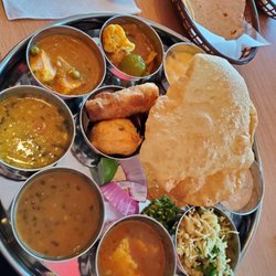 Vishnuji Ki Rasoi - VKR Special Weekend Thali