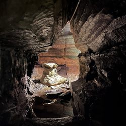 Secret Caverns - Cave
