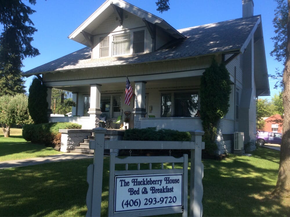 HUCKLEBERRY HOUSE BED & BREAKFAST Updated August 2024 1004 Main Ave