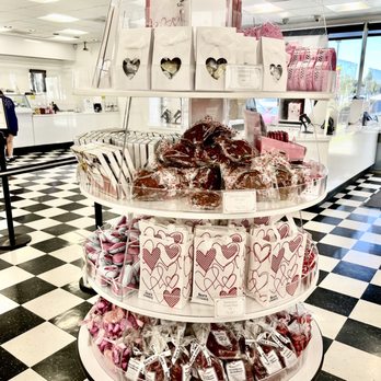 See's Candies - Love the center displays - Candy Stores Near Me - Torrance, California See's Candies - Love the center displays - Candy Stores Near Me - Torrance, California