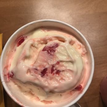 Rosati's Frozen Custard - Hula Koolada yummy!!! - Ice Cream & Frozen Yogurt Near Me - Northfield, Ohio