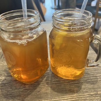 Sweet T's Southern Eatery - Sweet Tea Peach Cobbler Sweet Tea - Soul Food Near Me - Montclair, New Jersey