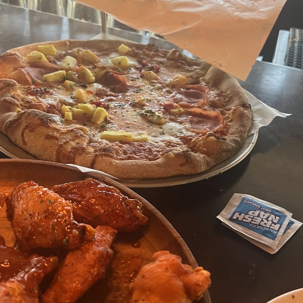 Federal Pizza - 15pc wings (buffalo/hot honey) and PINEAPPLE EXPRESS pizza x2 - Pizza Near Me - Phoenix, Arizona Federal Pizza - 15pc wings (buffalo/hot honey) and PINEAPPLE EXPRESS pizza x2 - Pizza Near Me - Phoenix, Arizona
