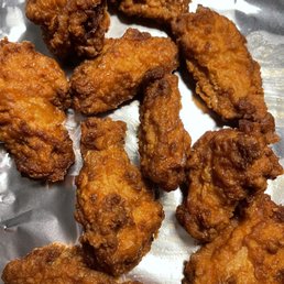 10 big Buffalo wings per order. 10 big Buffalo wings per order.