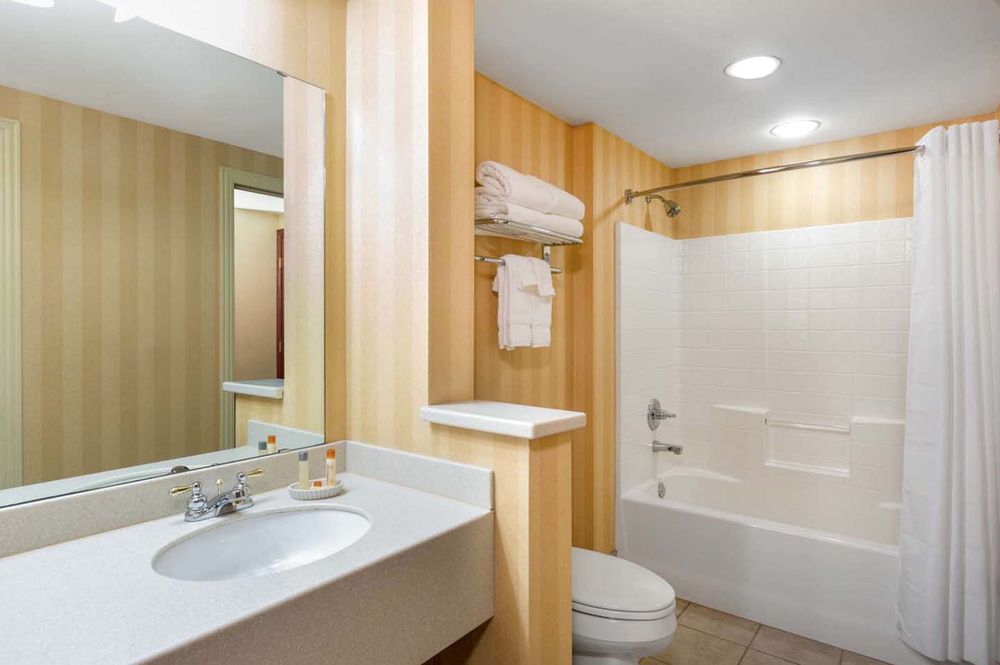 THE FOUR SEASONS ISLAND RESORT Updated August 2024 163 Photos & 35