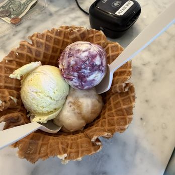 Jeni's Splendid Ice Creams - Our scoops a bit small for two adults. - Ice Cream & Frozen Yogurt Near Me - San Diego, California Jeni's Splendid Ice Creams - Our scoops a bit small for two adults. - Ice Cream & Frozen Yogurt Near Me - San Diego, California