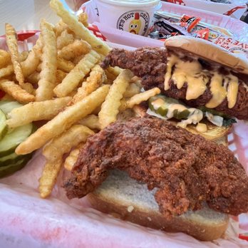 Dave's Hot Chicken - Mild for me - Chicken Shop Near Me - Missouri City, Texas Dave's Hot Chicken - Mild for me - Chicken Shop Near Me - Missouri City, Texas