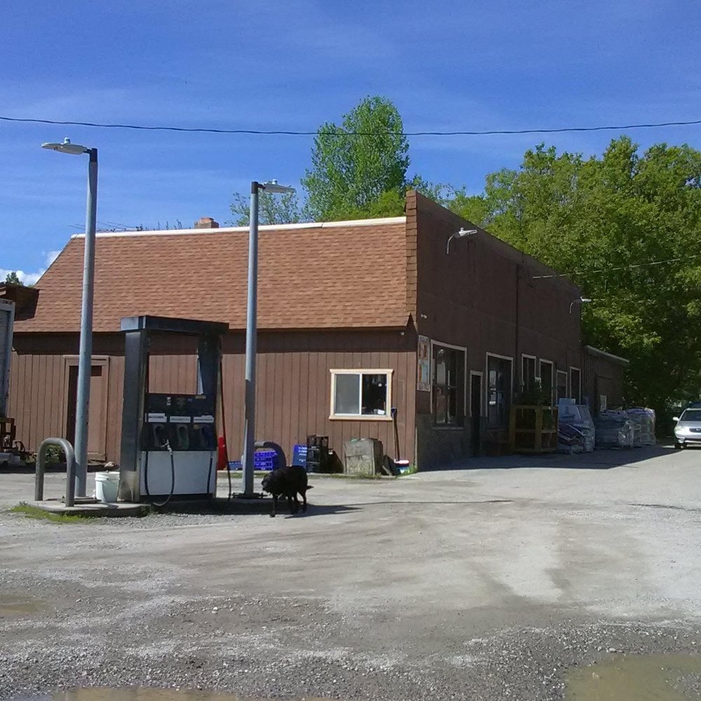 BLUECREEK STORE & GARAGE Updated October 2024 1677 W Bluecreek Rd