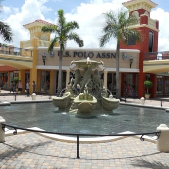 Miromar Outlets - Shopping Centers Near Me - Estero, Florida Miromar Outlets - Shopping Centers Near Me - Estero, Florida