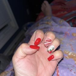 Tip and Toe Nail Salon - Thank you Yvonne at Tip and toe. You are an amazing designer one hell of a drawer and love coming here will never go anywhere else.