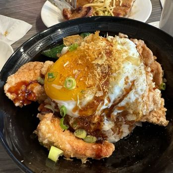 389 Cozy - Japanese style fried chicken and egg with rice - Steakhouses Near Me - Toronto, Ontario