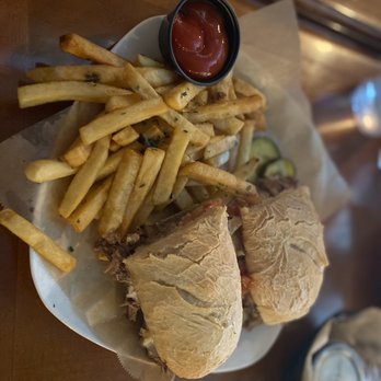 Lola - An American Bistro - Roast beef po' boy and rosemary fries. - Coffee & Tea Near Me - New Ulm, Minnesota